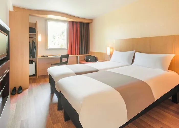 Centre Gare Hotell 3*